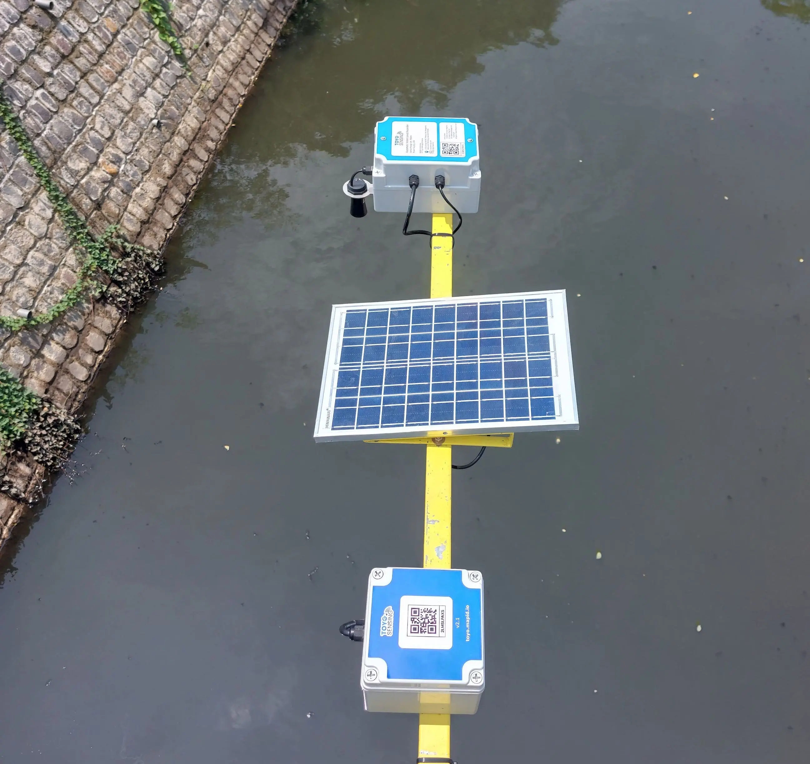 Stasiun hidrologi dengan AWLR dan ARR PT Toyo Sensing Indonesia